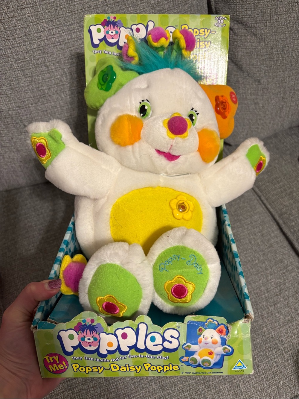 Popsy-Daisy Popple Plush Toy - White & Green
